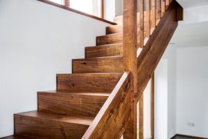 Holztreppe in König – Treppenbau