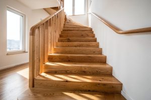 Holztreppen in Erlenbach – Treppenbau