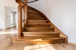 Holztreppen in Kleinrinderfeld – Treppenbau