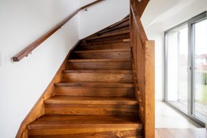 Holztreppen in Plankstadt – Treppenbau