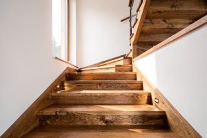 Holztreppen in Spiegelberg – Treppenbau