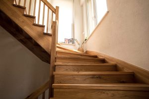 Holztreppen in Steinfeld – Treppenbau
