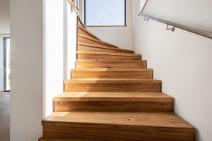 Holztreppen in Talheim – Treppenbau