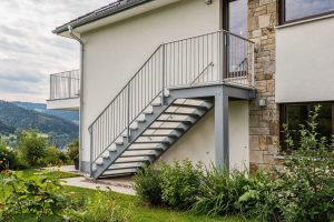 Wangentreppen in Neckargerach – Treppenbau