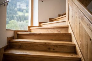 Holztreppen in Waldbrunn – Treppenbau